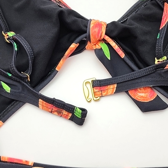 Eidon SGS Sports One Piece Cut Out Bathing Suit Black Peaches Print Size Small - Picture 7 of 15